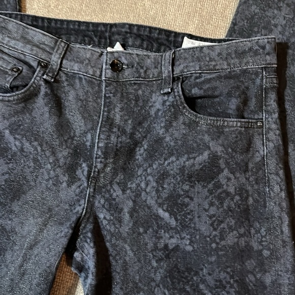 Rag & Bone Cate Mid-Rise Skinny Snake Foil Jeans - Picture 5 of 11